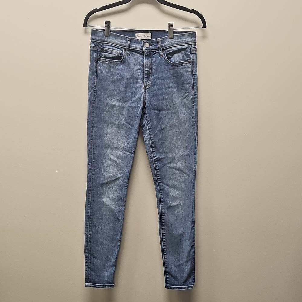 GAP Women's Classic Blue Skinny Jeans